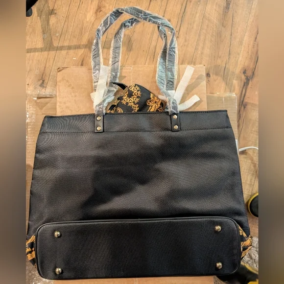 Versace Parfums Tote Bag - Picture 3 of 4